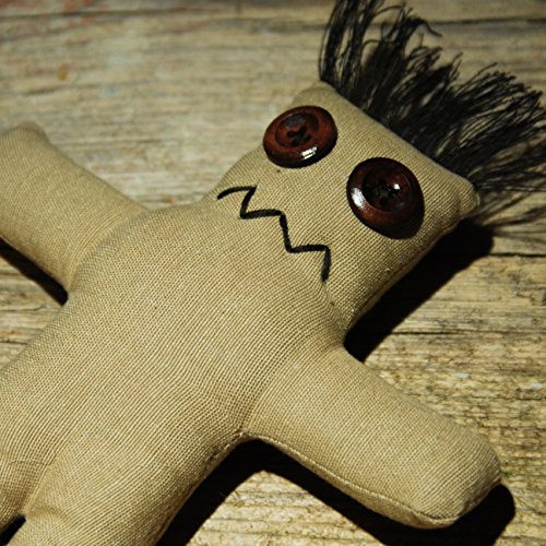 Darko Doll raw - Voodoo Puppe mit Nadel und...
